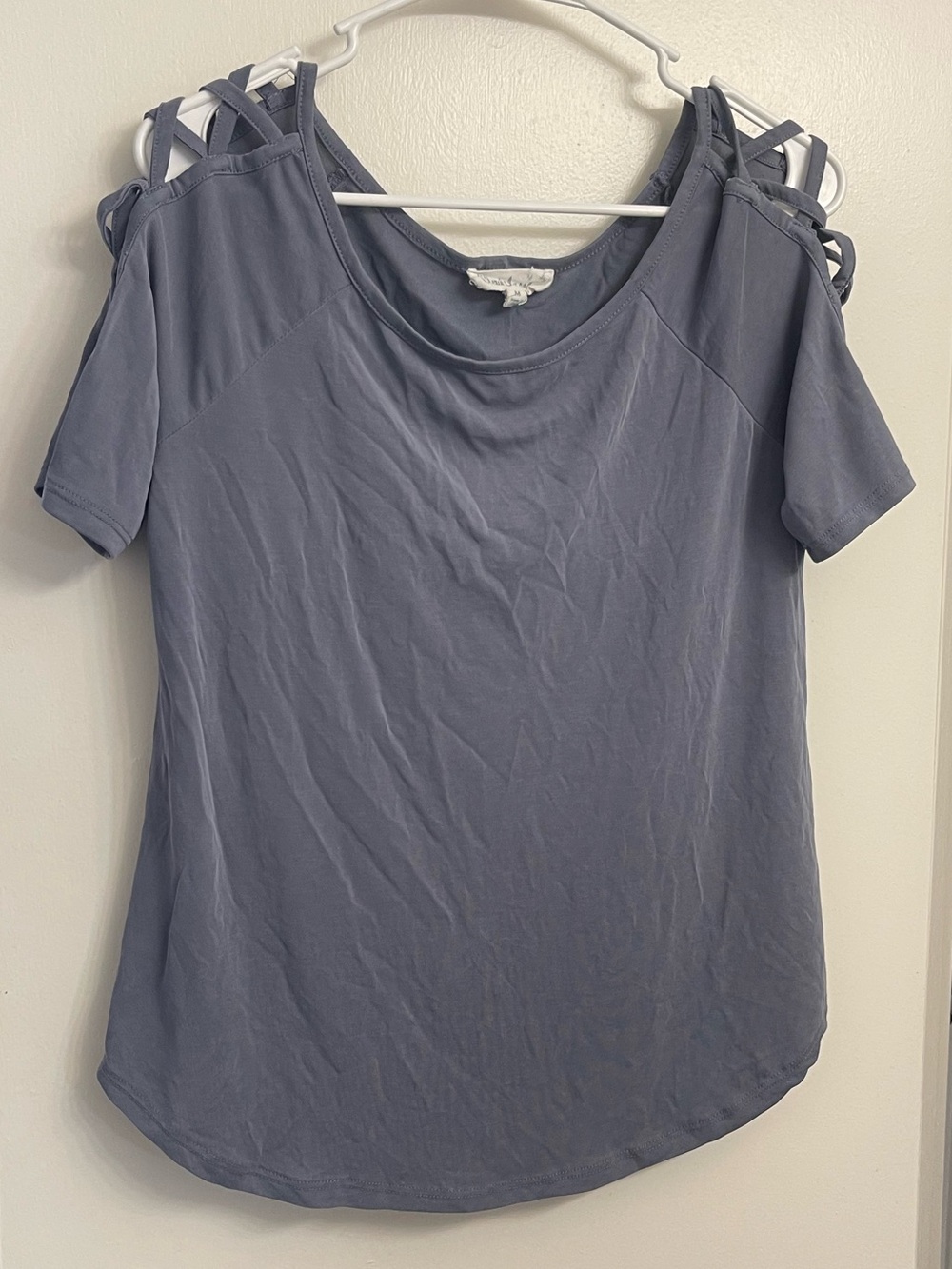 Cloud Chaser Short Sleeve Cold-Shoulder Top in Slate